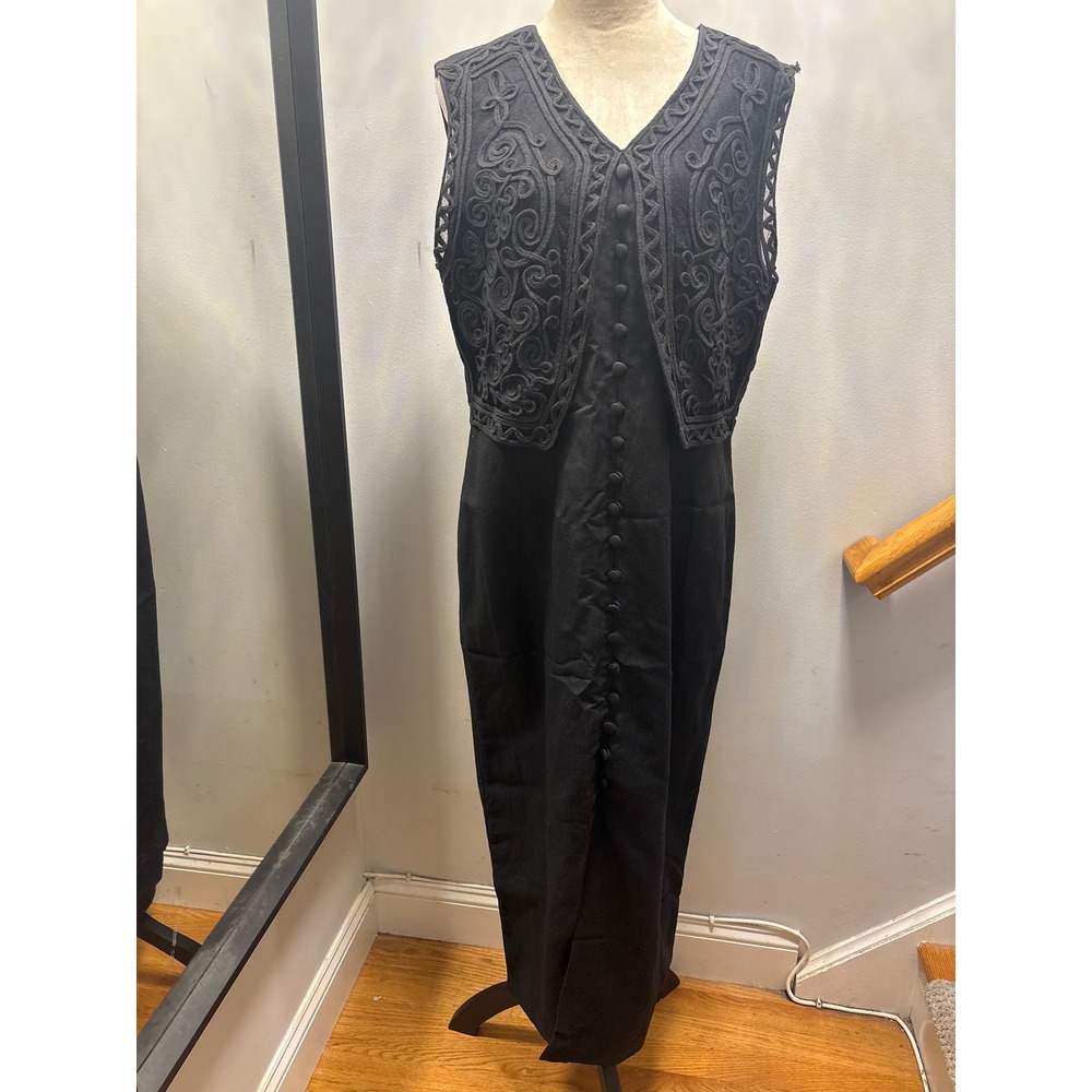 Vintage Appraisal Embroidered Lace Overlay Maxi Dress Women Black V-Neck Slit